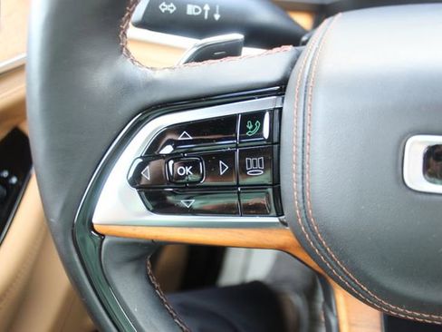 Used 2021 Jeep Grand Cherokee L Summit image 14