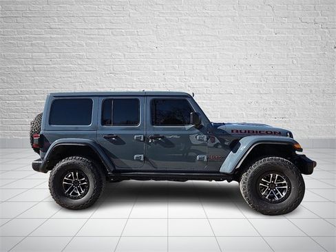 Used 2024 Jeep Wrangler Unlimited Rubicon image 5