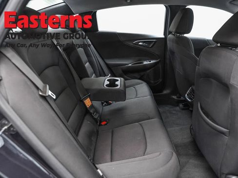 Used 2023 Chevrolet Malibu LT FWD image 23