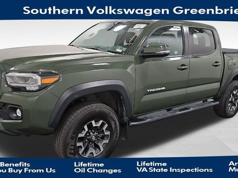 Used 2021 Toyota Tacoma TRD Off-Road w/ TRD Premium Off Road Package AWD/4WD image 1