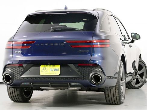 Used 2025 Genesis GV70 3.5T Sport w/ Sport Advanced Package image 5