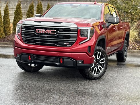 Used 2024 GMC Sierra 1500 AT4 w/ Technology Package image 5