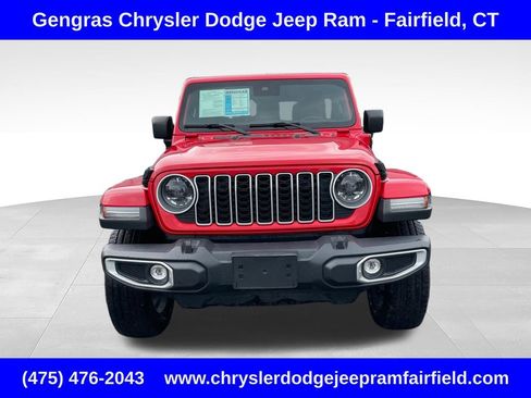 Certified 2025 Jeep Wrangler Unlimited Sahara AWD/4WD image 2