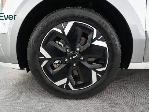 Used 2023 Kia Niro Wave FWD image 19