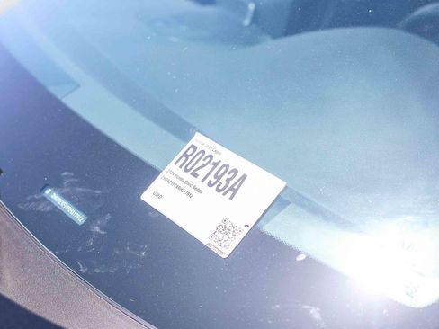 Certified 2024 Honda Civic EX image 31
