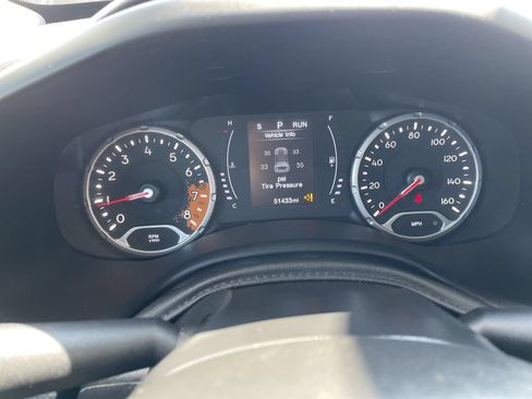 Used 2017 Jeep Renegade Altitude AWD/4WD image 17
