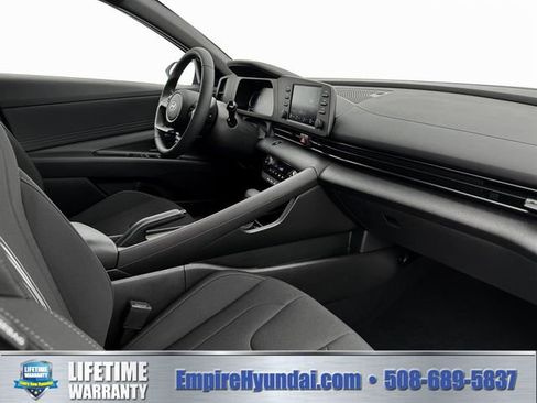 New 2025 Hyundai Elantra Sport image 15