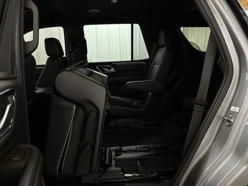 Used 2023 GMC Yukon SLT AWD/4WD image 28