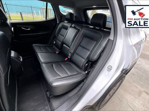 Used 2023 GMC Terrain SLT FWD image 26