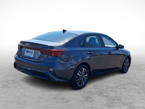 Used 2024 Kia Forte LXS image 5