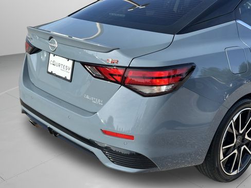 Certified 2025 Nissan Sentra SR FWD image 35