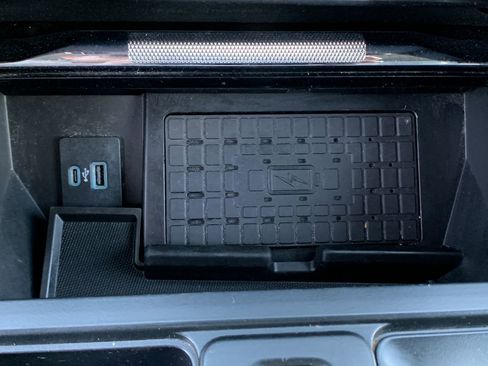 Used 2023 Ford F150 Lariat w/ Equipment Group 502A High image 26