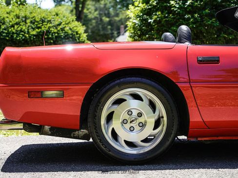 Used 1994 Chevrolet Corvette Convertible RWD image 10