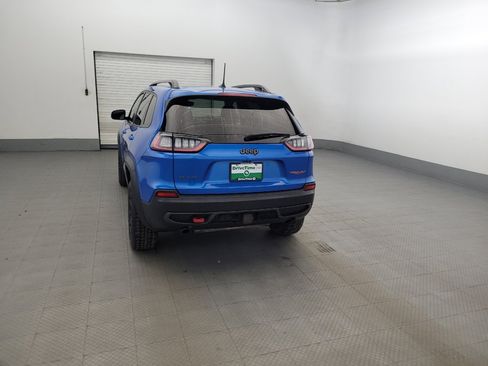 Used 2020 Jeep Cherokee Trailhawk w/ Cold Weather Group AWD/4WD image 6