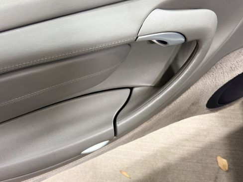 Used 2004 Porsche 911 Carrera image 21