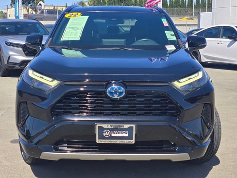 Used 2022 Toyota RAV4 SE w/ Convenience Package AWD/4WD image 2