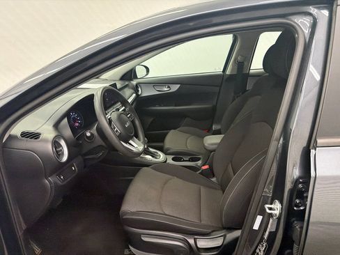 Used 2024 Kia Forte LXS FWD image 9
