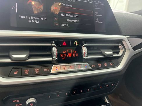 Used 2019 BMW 330i xDrive Sedan w/ Convenience Package image 17