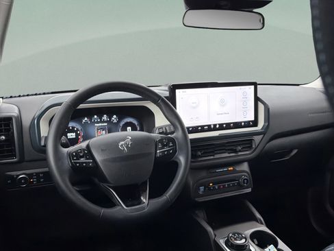 Used 2025 Ford Bronco Sport Heritage w/ Convenience Package image 32