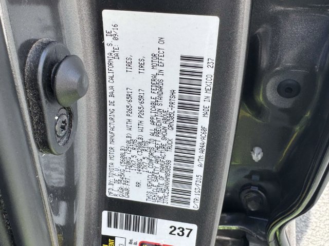 Used 2017 Toyota Tacoma TRD Sport w/ Premium & Technology Package AWD/4WD image 30