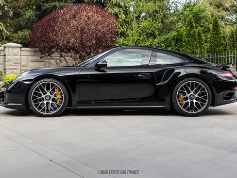 Used 2014 Porsche 911 Turbo S AWD/4WD image 3