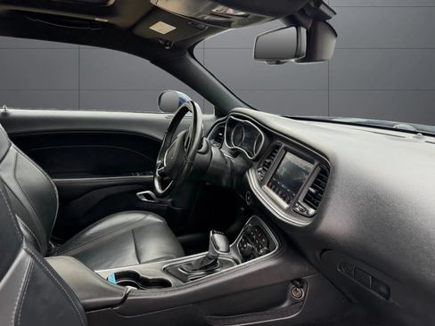 Used 2017 Dodge Challenger GT AWD/4WD image 20