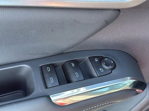 New 2026 Chevrolet Traverse LT image 12