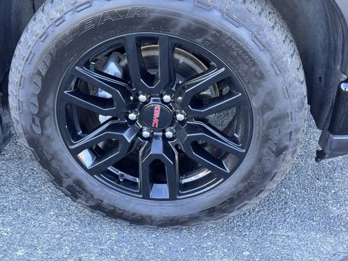 Used 2024 GMC Sierra 1500 Pro w/ Graphite Edition image 11