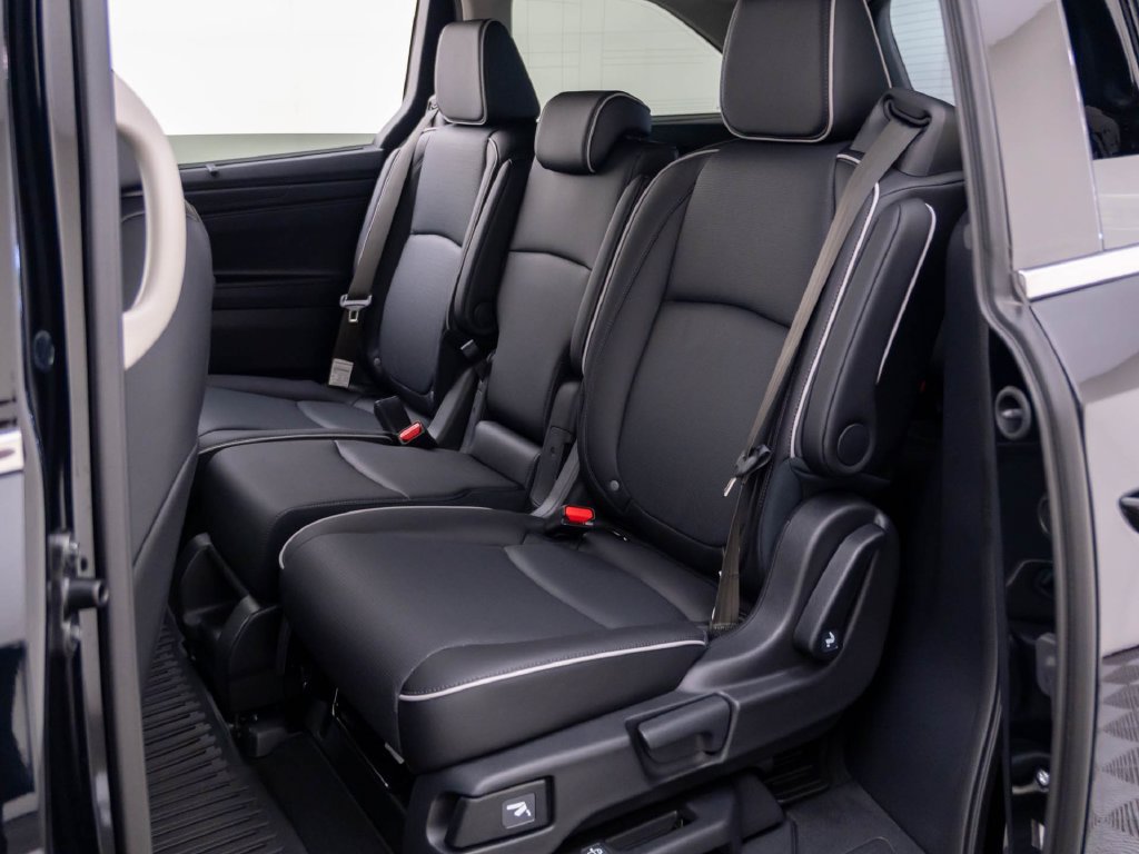 New 2027 Honda Odyssey Elite image 16