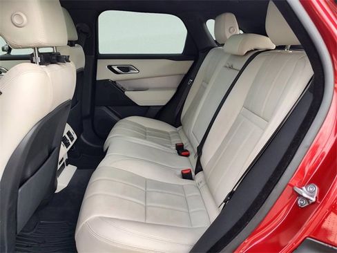 Used 2023 Land Rover Range Rover Velar R-Dynamic S image 32