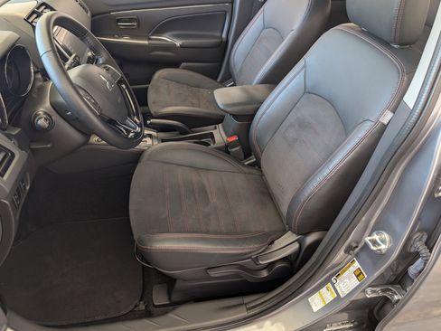 Used 2023 Mitsubishi Outlander Sport SE AWD/4WD image 16