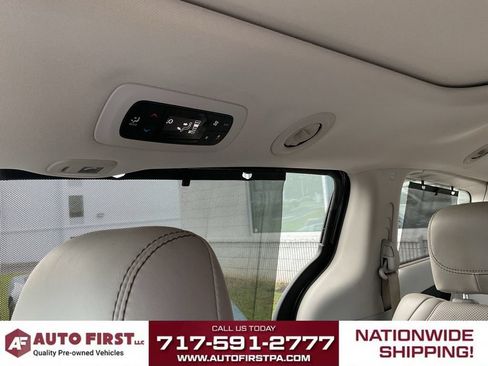 Used 2019 Chrysler Pacifica Touring-L w/ Advanced Safetytec Group FWD image 28