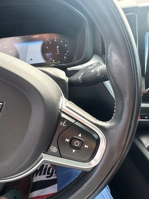 Used 2020 Volvo XC60 T5 Momentum w/ Protection Package Premier AWD/4WD image 33