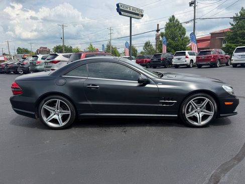Used 2011 Mercedes-Benz SL 550 image 4