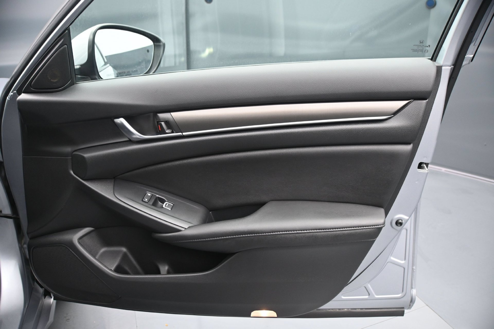Used 2020 Honda Accord LX image 12