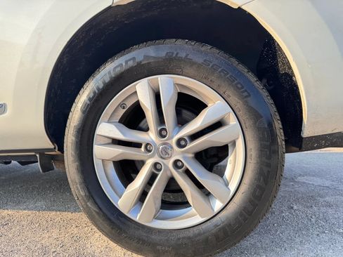 Used 2015 Nissan Rogue S w/ Convenience Package AWD/4WD image 15