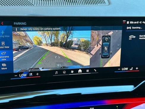 Used 2025 BMW M5 w/ Carbon Package image 24