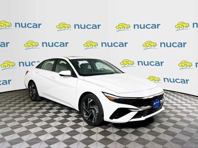 Used 2025 Hyundai Elantra SEL w/ Cargo Package