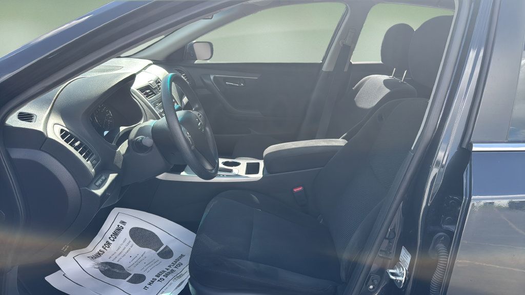 Used 2015 Nissan Altima 2.5 S w/ Power Driver Seat Package FWD image 10