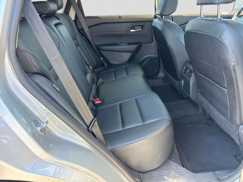 Used 2023 Nissan Rogue SV w/ SV Premium B Package image 14