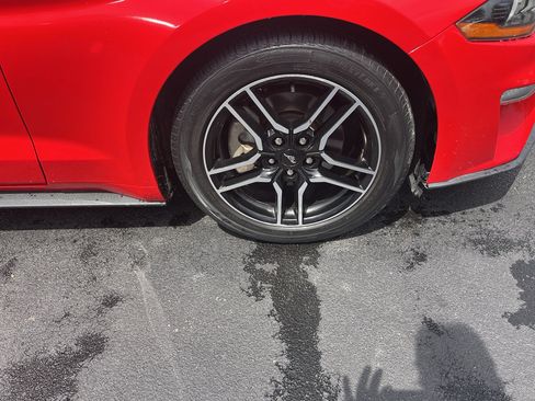 Used 2020 Ford Mustang Premium RWD image 8