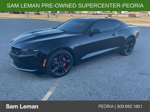 Used 2020 Chevrolet Camaro LT image 1