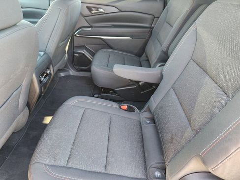 Used 2024 Chevrolet Traverse Z71 w/ Enhanced Driving Package image 31