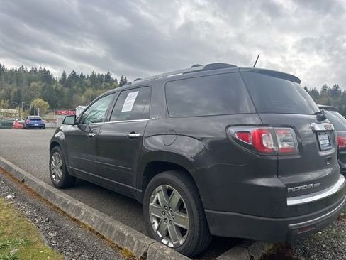 Used 2017 GMC Acadia Limited SLT image 2