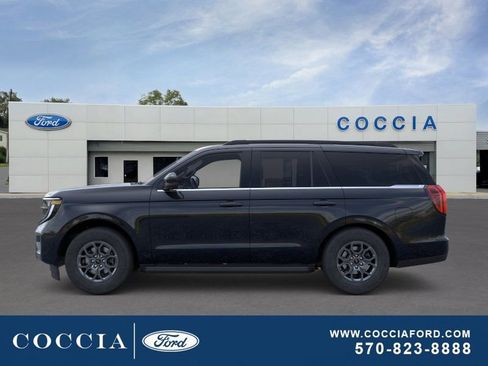 New 2026 Ford Expedition Active image 3