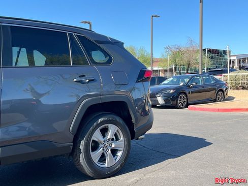 Certified 2025 Toyota RAV4 XLE AWD/4WD image 11