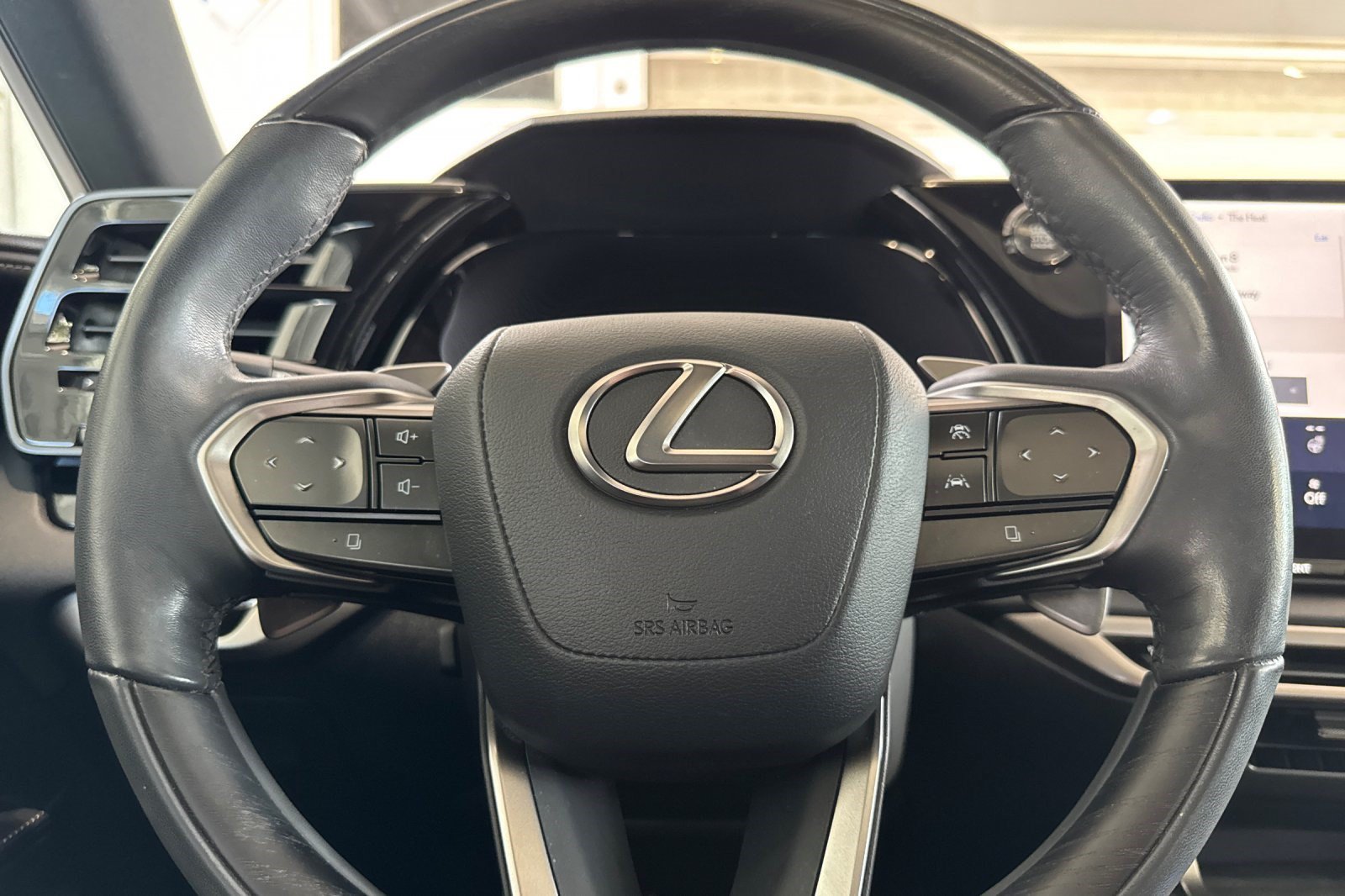 Used 2024 Lexus RX 350 Premium Plus w/ Convenience Package FWD image 29