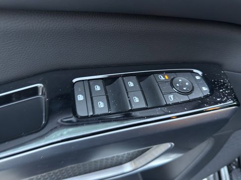 New 2026 Nissan Pathfinder SL image 11