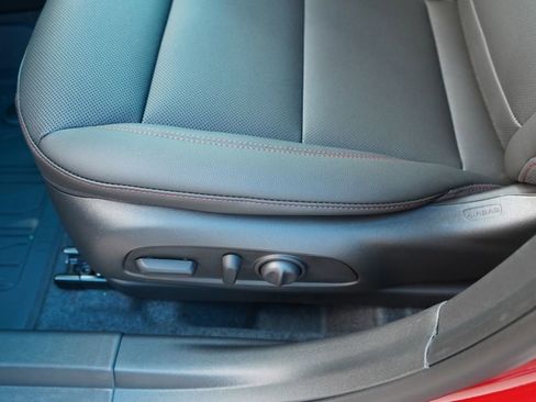 New 2026 Chevrolet Trax RS w/ Driver Confidence Package FWD image 17