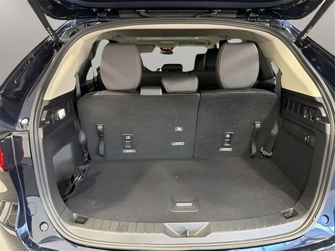Used 2025 MAZDA CX-90 3.3 Turbo w/ Preferred Package image 35